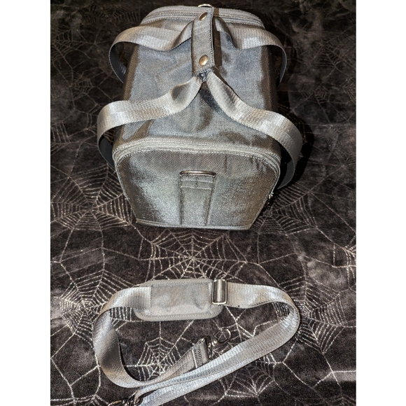 Make Up For Ever Small Size Vanity Bag with Sliding Tray - Picture 5 of 7